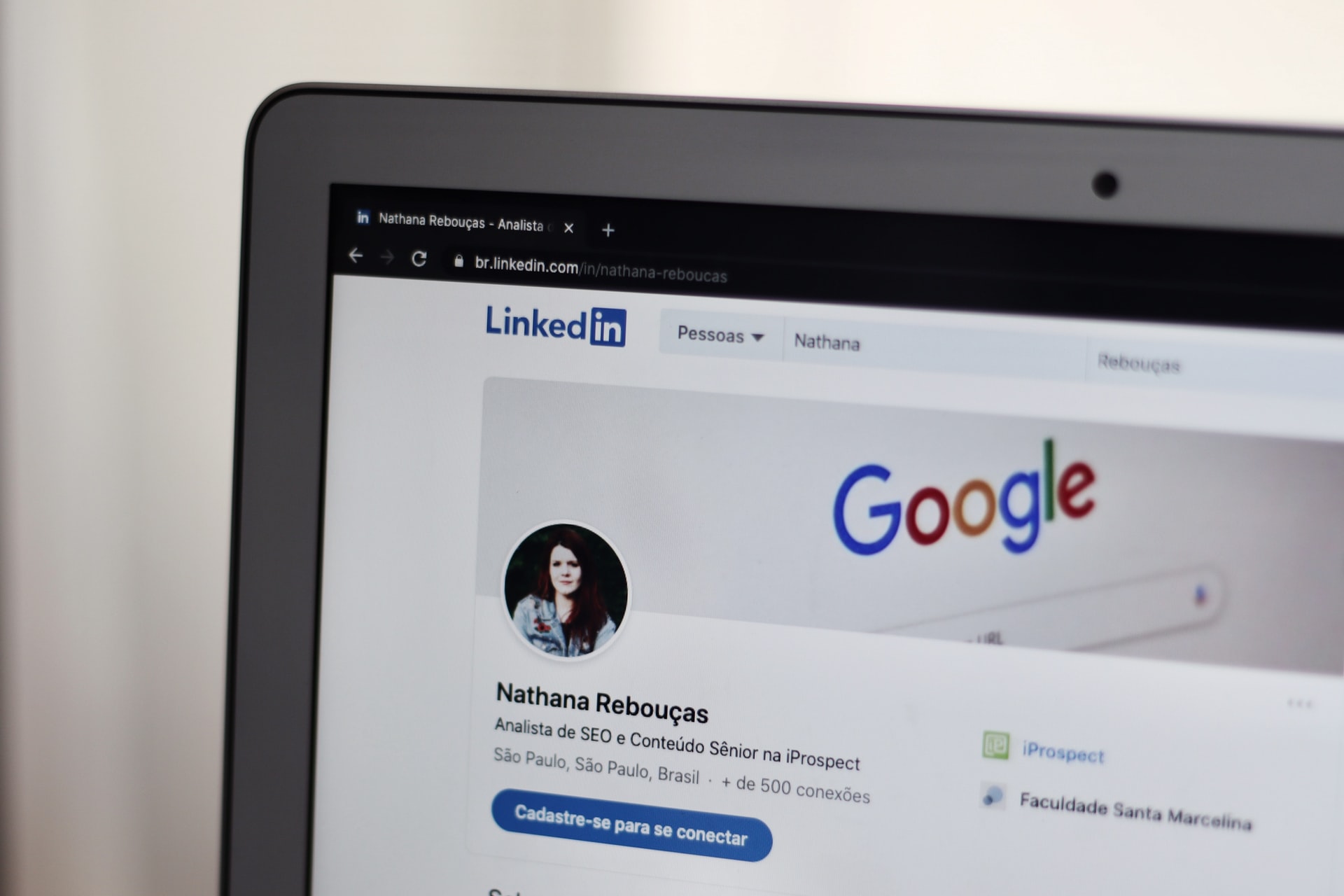 How to Use LinkedIn to Find Your Dream Career